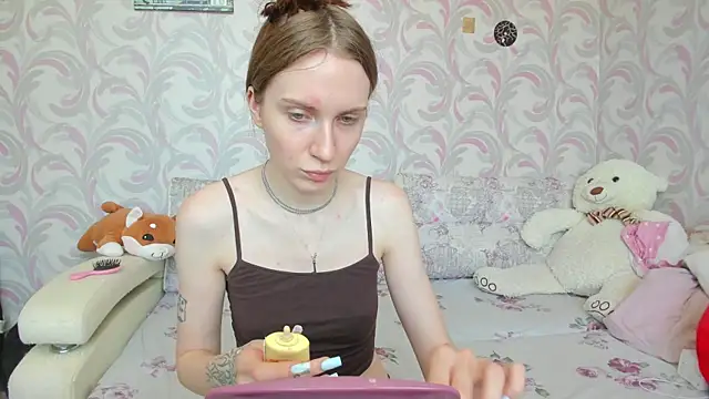 Kelly Gerzikaa online show from 9, 6, 2026