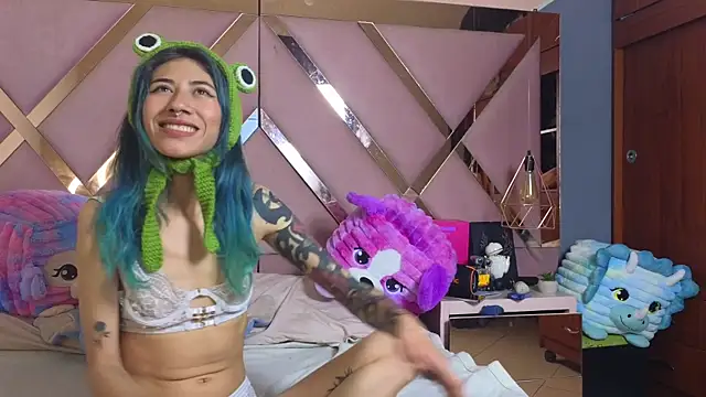 Sophia moo  online show from 28, 5, 2026