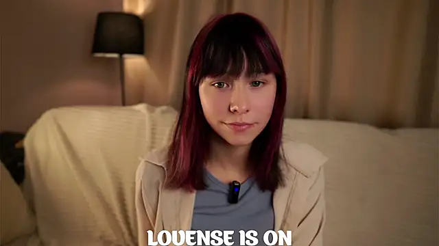 Snapshot of BritniBers chatting on 17, 10, 2025 BritniBers online show from 17, 10, 2025