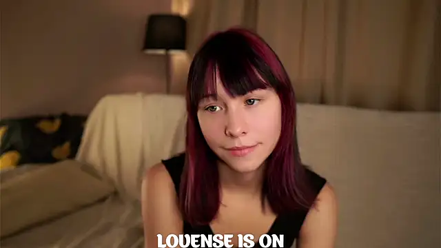 Snapshot of BritniBers chatting on 16, 10, 2025 BritniBers online show from 16, 10, 2025