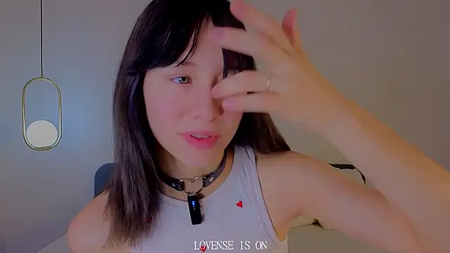 Snapshot of BritniBers chatting on 19, 11, 2025 BritniBers online show from 19, 11, 2025