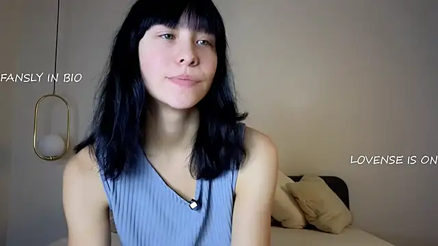 Snapshot of BritniBers chatting on 1, 11, 2025 BritniBers online show from 1, 11, 2025