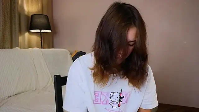 Snapshot of BritniBers chatting on 10, 9, 2025 BritniBers online show from 10, 9, 2025