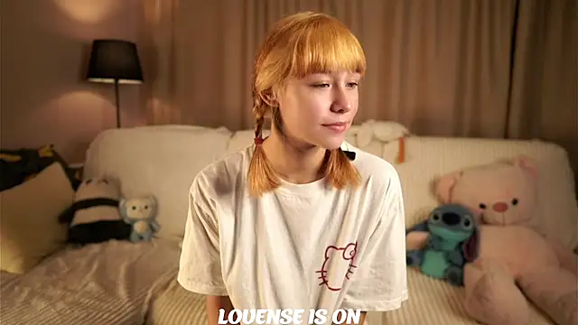 Snapshot of BritniBers chatting on 24, 9, 2025 BritniBers online show from 24, 9, 2025