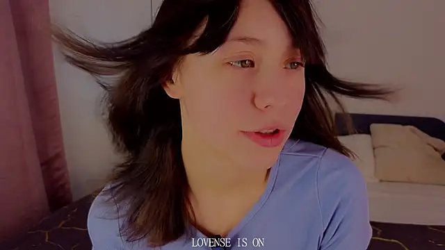 Snapshot of BritniBers chatting on 26, 11, 2025 BritniBers online show from 26, 11, 2025