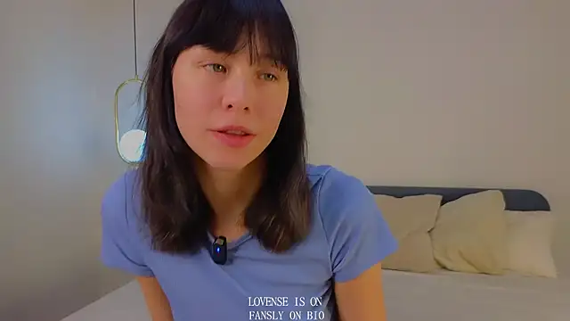 Snapshot of BritniBers chatting on 13, 11, 2025 BritniBers online show from 13, 11, 2025