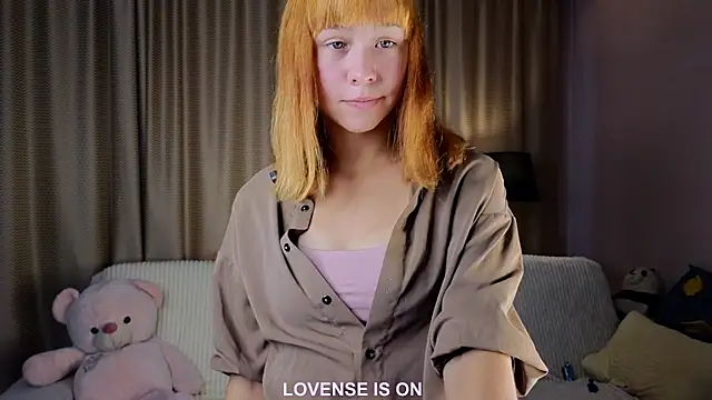 Snapshot of BritniBers chatting on 19, 9, 2025 BritniBers online show from 19, 9, 2025