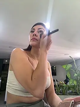 Snapshot of Isabellaa_Palacios chatting on 17, 6, 2026 Isabellaa Palacios online show from 17, 6, 2026