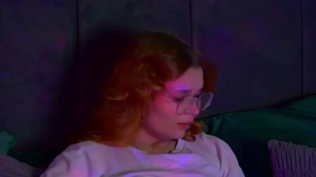 BellaMarebelle online show from 10, 10, 2025