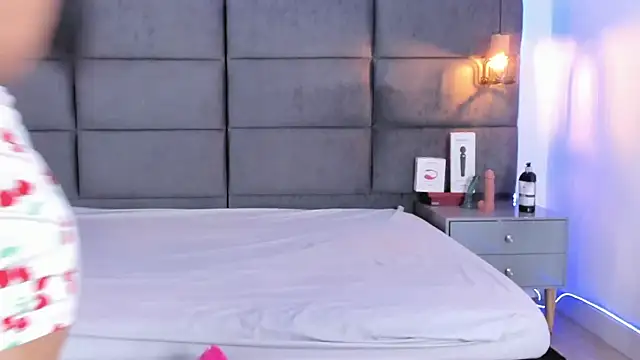 Slenna Moon online show from 15, 9, 2025