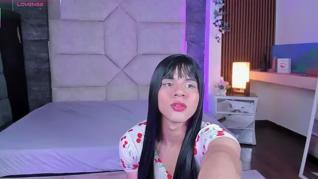 Slenna Moon online show from 1, 12, 2025