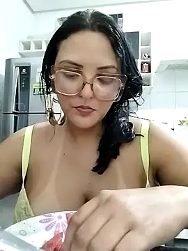 Snapshot of AuroraChest chatting on 8, 2, 2026 AuroraChest online show from 8, 2, 2026