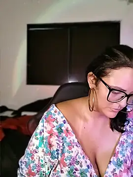 Snapshot of AuroraChest chatting on 19, 2, 2026 AuroraChest online show from 19, 2, 2026