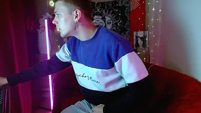 Xavier Night81 online show from 15, 9, 2025