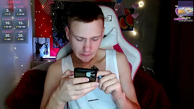 Xavier Night81 online show from 29, 9, 2025