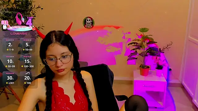 Krysten Riter online show from 22, 12, 2025