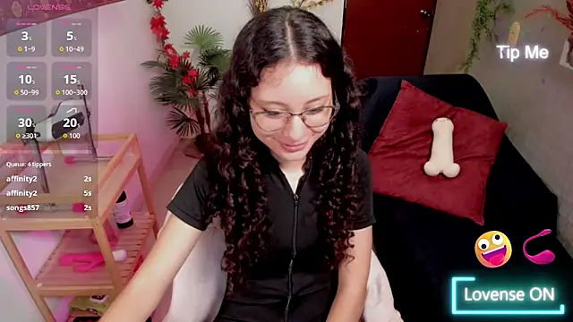Snapshot of Krysten_Riter chatting on 2, 6, 2026 Krysten Riter online show from 2, 6, 2026