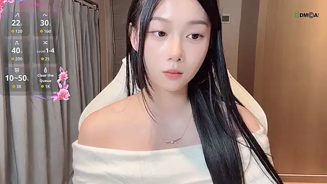 Snapshot of Makinghappymyself_ chatting on 20, 11, 2025 Makinghappymyself online show from 20, 11, 2025