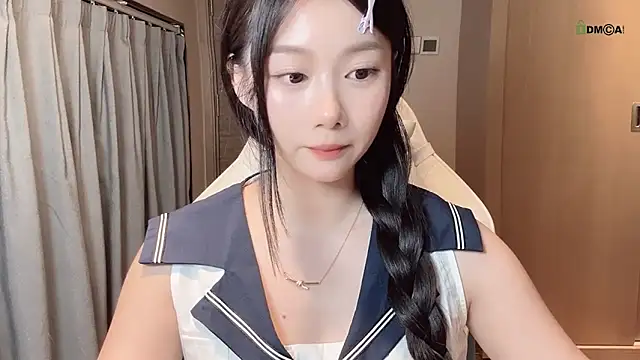 Snapshot of Makinghappymyself_ chatting on 14, 11, 2025 Makinghappymyself online show from 14, 11, 2025