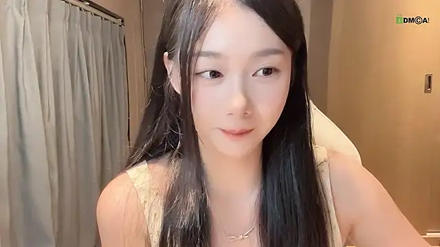 Snapshot of Makinghappymyself_ chatting on 1, 11, 2025 Makinghappymyself online show from 1, 11, 2025