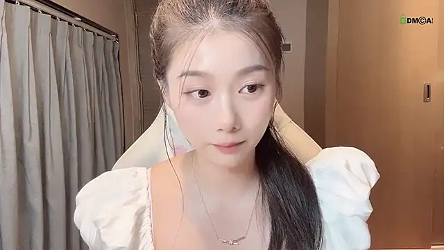 Snapshot of Makinghappymyself_ chatting on 16, 11, 2025 Makinghappymyself online show from 16, 11, 2025