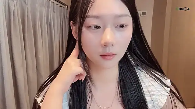 Snapshot of Makinghappymyself_ chatting on 26, 10, 2025 Makinghappymyself online show from 26, 10, 2025