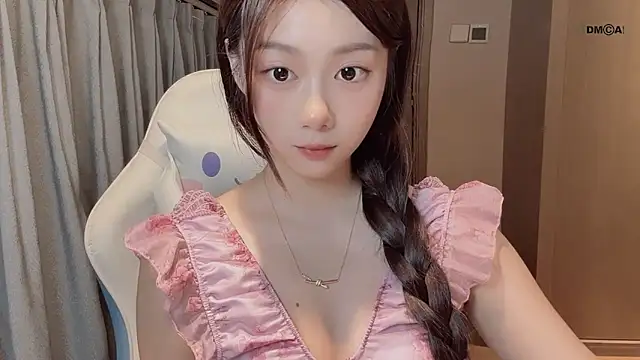 Makinghappymyself  online show from 18, 12, 2025