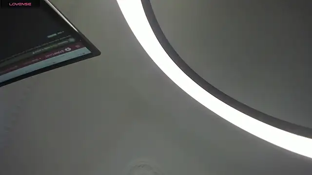 Snapshot of Zahra_milks chatting on 19, 2, 2026 Zahra milks online show from 19, 2, 2026