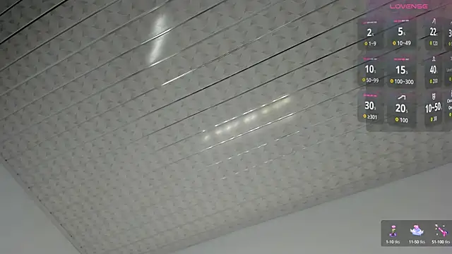 Zahra milks online show from 6, 10, 2025