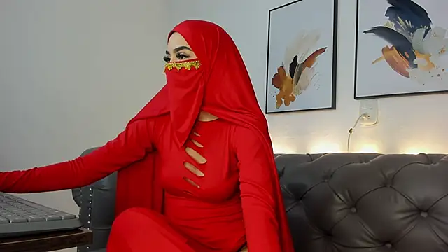 Zahra milks online show from 8, 10, 2025