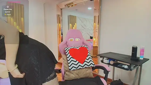 allie pearl online show from 29, 9, 2025