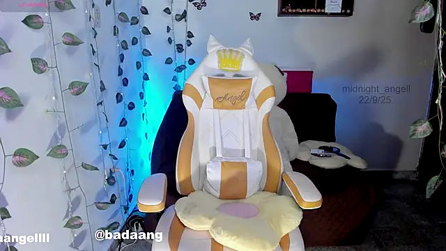 midnight angell online show from 23, 9, 2025