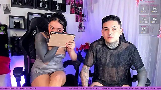 Sarahandzack online show from 1, 11, 2025