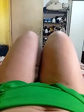 Snapshot of Ravena2290 chatting on 8, 10, 2025 Ravena2290 online show from 8, 10, 2025