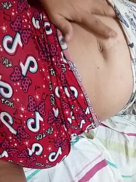 Snapshot of Ravena2290 chatting on 17, 11, 2025 Ravena2290 online show from 17, 11, 2025