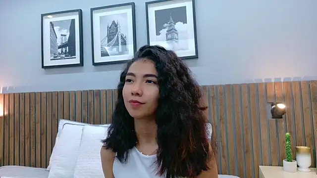 luna roja25 online show from 20, 12, 2025