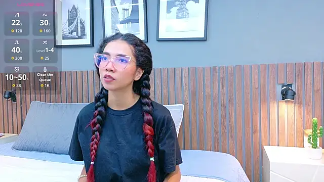 luna roja25 online show from 15, 9, 2025