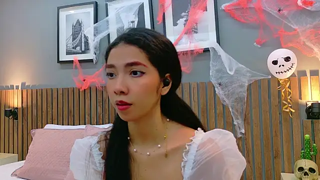 luna roja25 online show from 22, 10, 2025