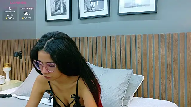 luna roja25 online show from 10, 9, 2025