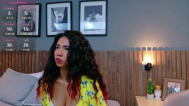 luna roja25 online show from 3, 10, 2025