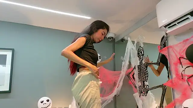 luna roja25 online show from 6, 11, 2025