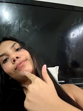 aline2007 online show from 2, 11, 2025