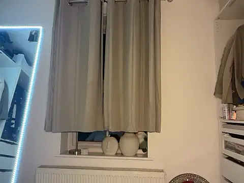 KayleeBella online show from 3, 12, 2025