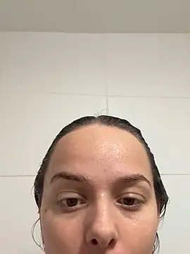 KayleeBella online show from 18, 11, 2025