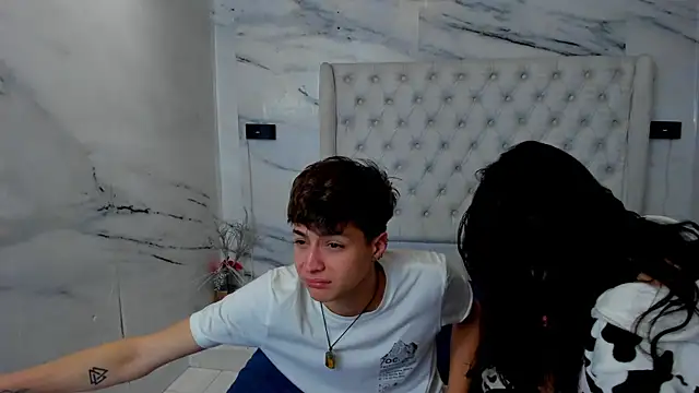 Ari and Storm online show from 9, 1, 2026