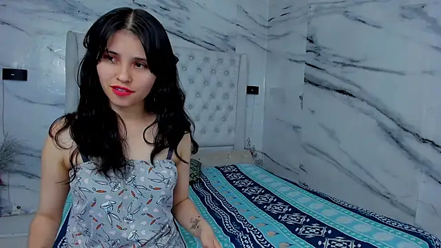 Ari and Storm online show from 3, 10, 2025