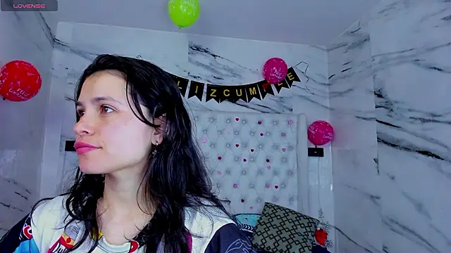 Ari and Storm online show from 6, 3, 2026