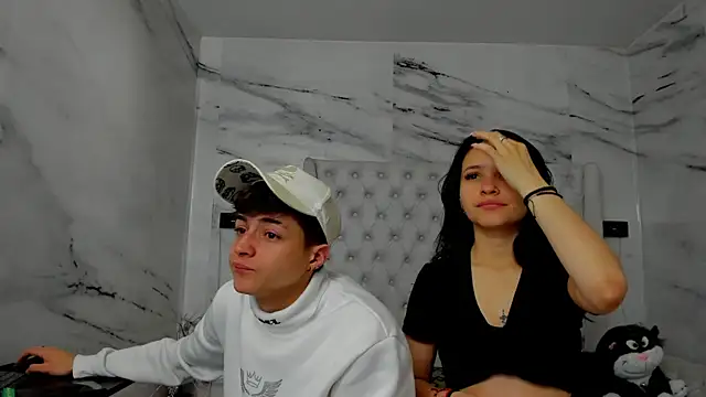 Ari and Storm online show from 8, 1, 2026