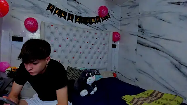 Ari and Storm online show from 21, 2, 2026