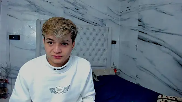 Ari and Storm online show from 16, 9, 2025